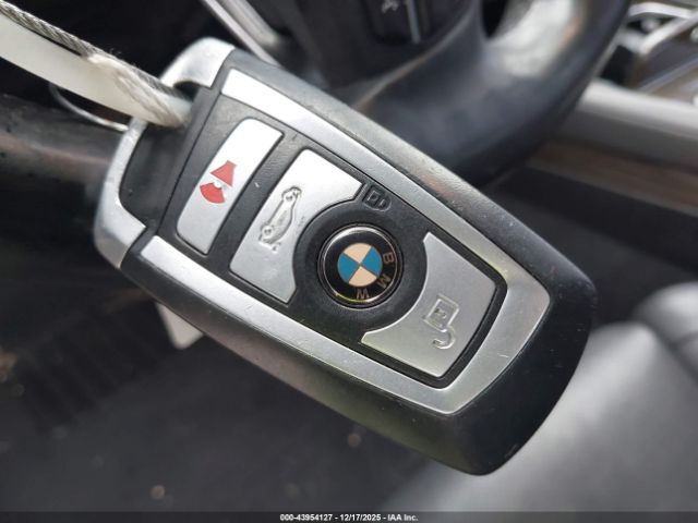 2015 BMW 750I WBAYA8C51FG197621 Photo 10