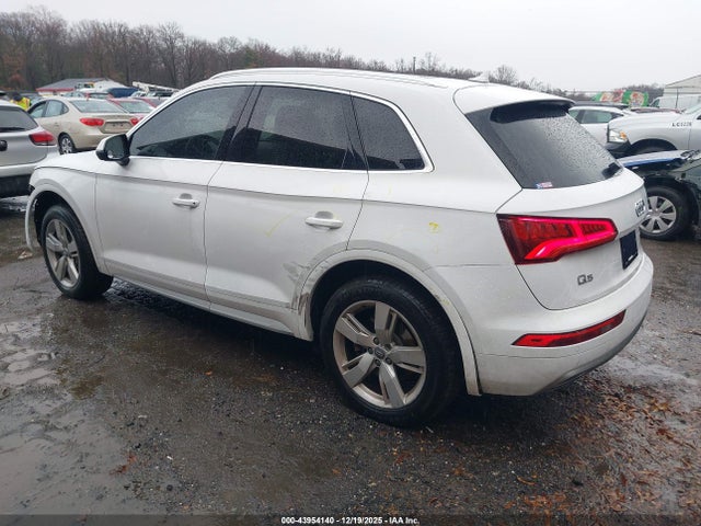 2018 AUDI Q5 WA1BNAFY7J2209555 Photo 2