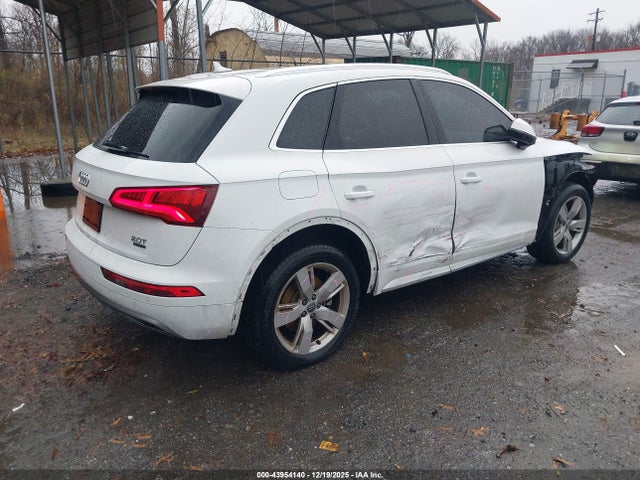 2018 AUDI Q5 WA1BNAFY7J2209555 Photo 3