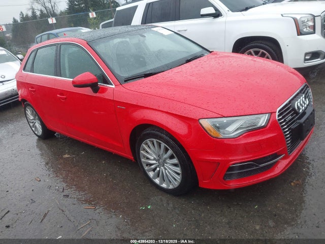 2016 AUDI A3 E-TRON WAUTPBFF7GA026287 Photo 0