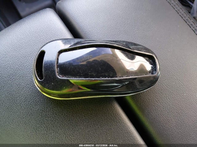 43954230 :رقم المزاد ، 5YJSA1CNXDFP28144 vin ، 2013 Tesla Model S مزاد بيع