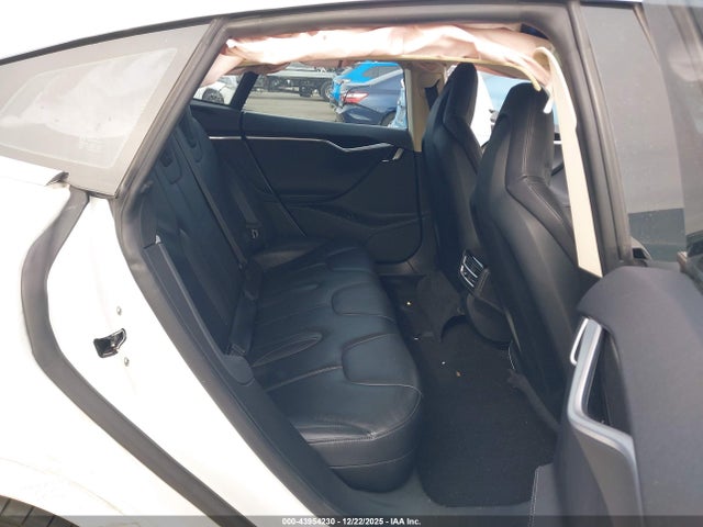 43954230 :رقم المزاد ، 5YJSA1CNXDFP28144 vin ، 2013 Tesla Model S مزاد بيع