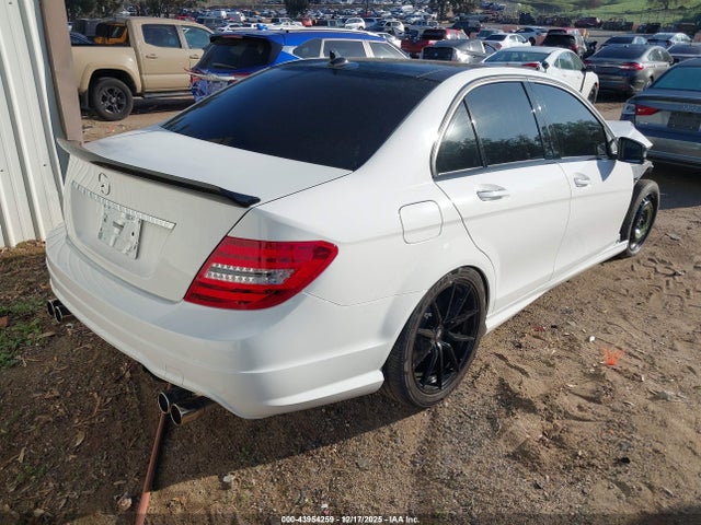 2014 MERCEDES-BENZ C 350 WDDGF5HB5EA895007 Photo 3