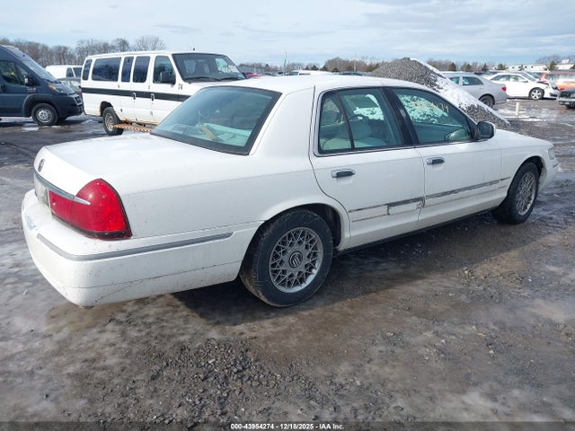 Продаж на аукціоні авто 2002 Mercury Grand Marquis Gs, vin: 2MEFM74W92X653712, номер лоту: 43954274