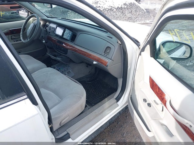 Aukcja sprzedaży 2002 Mercury Grand Marquis Gs, vin: 2MEFM74W92X653712, numer aukcji: 43954274
