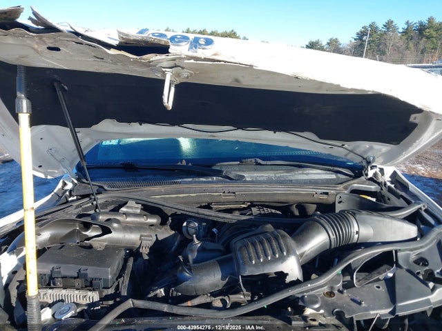 1C4RJFBG3FC828049 Jeep Grand Cherokee Limited