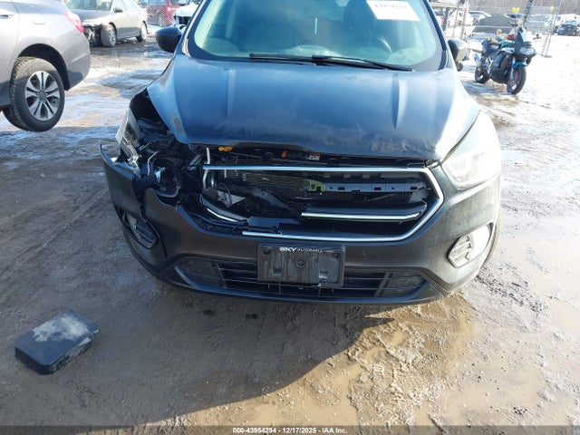 1FMCU0GD1HUB41993 Ford ESCAPE SE