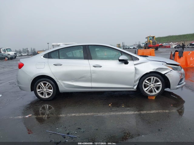 1G1BE5SM3H7202141 Chevrolet Cruze Lt Auto