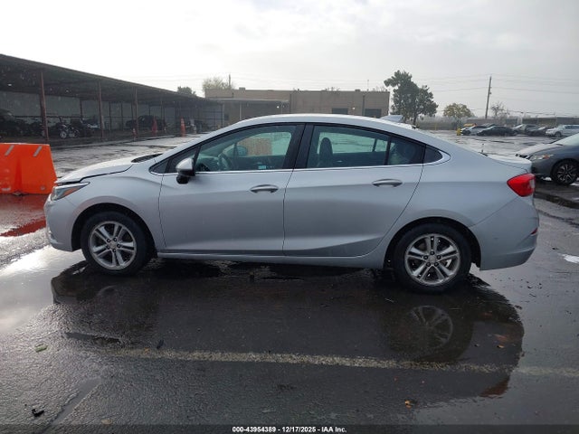 1G1BE5SM3H7202141 Chevrolet Cruze Lt Auto