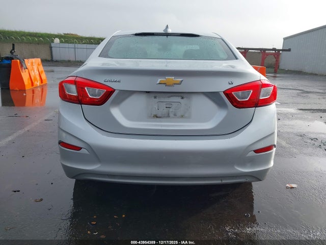 1G1BE5SM3H7202141 Chevrolet Cruze Lt Auto