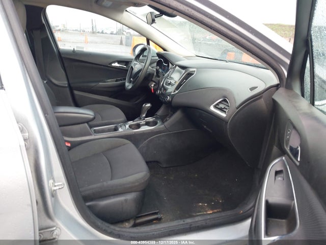 1G1BE5SM3H7202141 Chevrolet Cruze Lt Auto