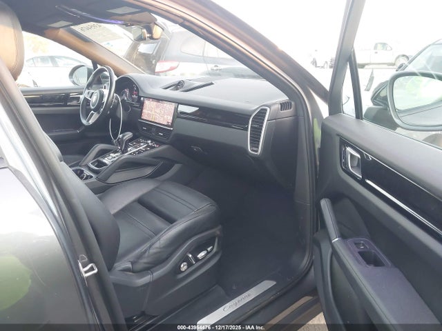2020 PORSCHE CAYENNE COUPE WP1BA2AY3LDA47394 Photo 4