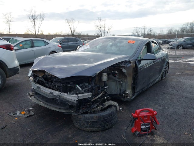 Продаж на аукціоні авто 2022 Tesla Model S Plaid Tri Motor All-wheel Drive, vin: 5YJSA1E64NF461252, номер лоту: 43954530