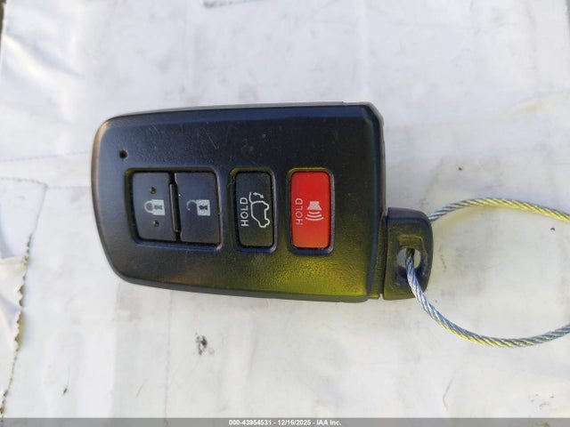 2T3YFREVXEW086916 Toyota Rav4 Limited