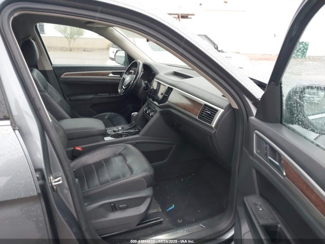 1V2NR2CA3JC565045 Volkswagen Atlas 3.6l V6 Sel Premium