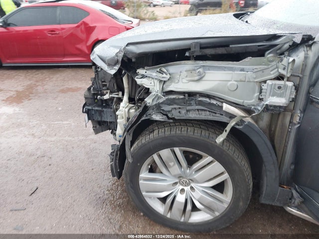 1V2NR2CA3JC565045 Volkswagen Atlas 3.6l V6 Sel Premium