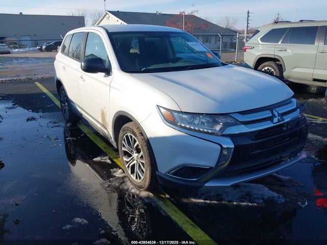 2017 MITSUBISHI OUTLANDER JA4AZ2A37HZ023629 Photo 0