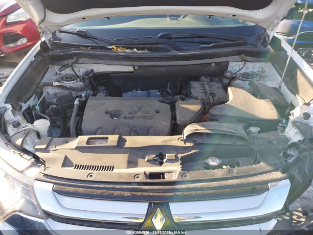 2017 MITSUBISHI OUTLANDER JA4AZ2A37HZ023629 Photo 9