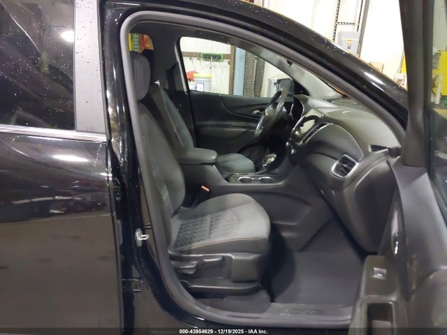 3GNAXUEV3NL140413 Chevrolet Equinox Awd Lt