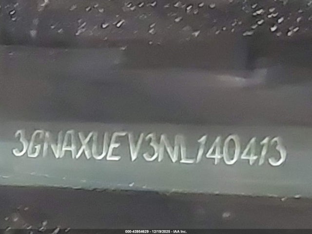 3GNAXUEV3NL140413 Chevrolet Equinox Awd Lt