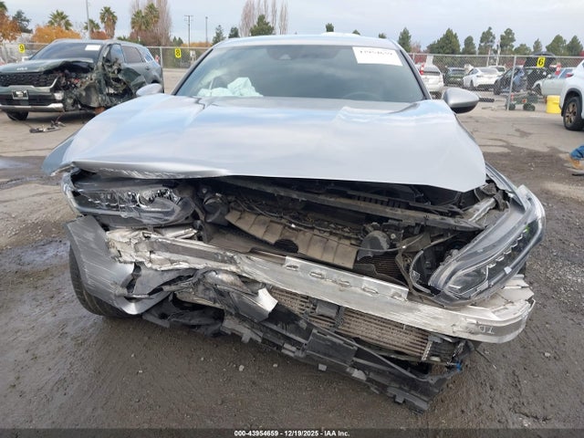 1HGCV1F35KA028106 Honda Accord Sport