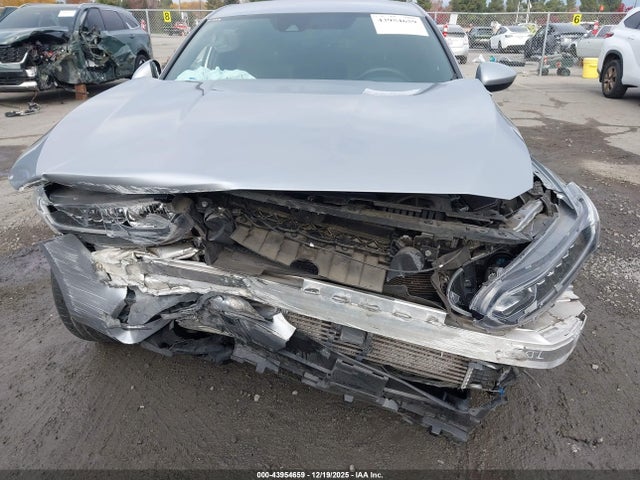 1HGCV1F35KA028106 Honda Accord Sport