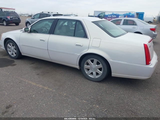 2007 CADILLAC DTS 1G6KD57YX7U174072 Photo 2