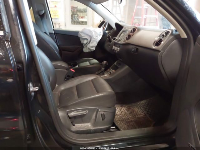2015 VOLKSWAGEN TIGUAN WVGBV7AX9FW596841 Photo 4