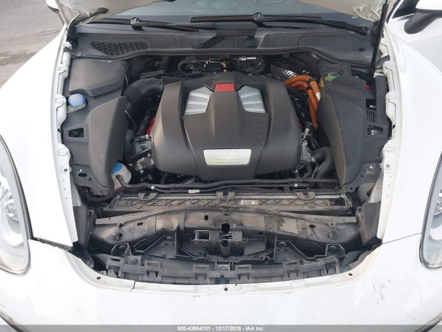 2014 PORSCHE CAYENNE HYBRID WP1AE2A25ELA51287 Photo 9