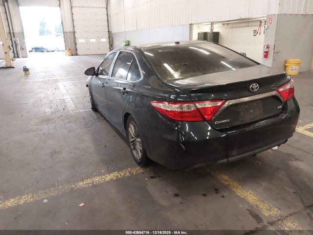 2015 TOYOTA CAMRY 4T1BF1FK1FU914342 Photo 2