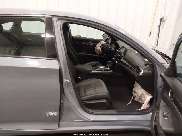 1HGCV1F31MA110272 Honda Accord Sport