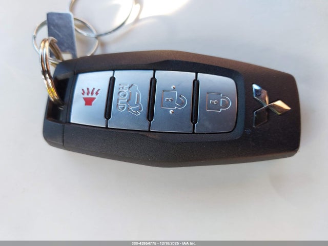 2025 MITSUBISHI OUTLANDER JA4J4WA81SZ016782 Photo 10