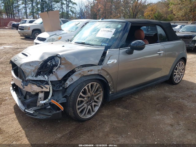 2016 MINI CONVERTIBLE WMWWG9C54G3A91607 Photo 1