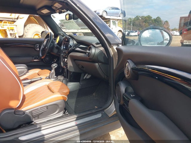 2016 MINI CONVERTIBLE WMWWG9C54G3A91607 Photo 4