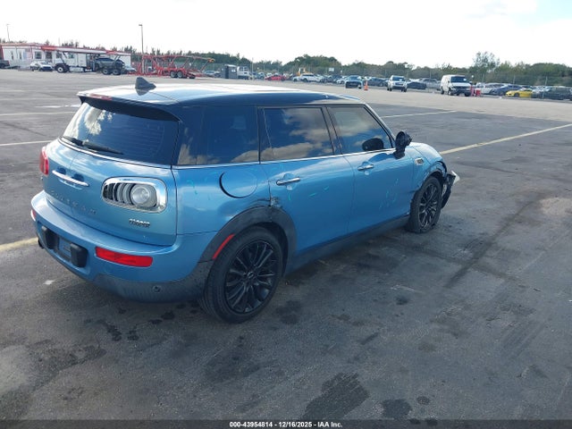 2017 MINI CLUBMAN WMWLN5C57H2E31664 Photo 3