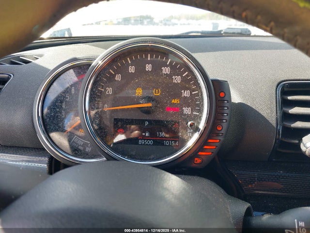 2017 MINI CLUBMAN WMWLN5C57H2E31664 Photo 6