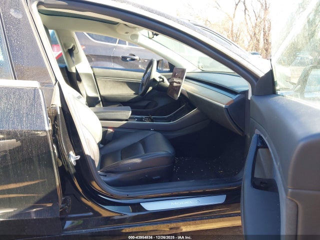 2019 Tesla Model 3 Long Range/mid Range/standard Range/standard Range Plus მანქანა იყიდება აუქციონზე, vin: 5YJ3E1EA8KF410779, აუქციონის ნომერი: 43954836