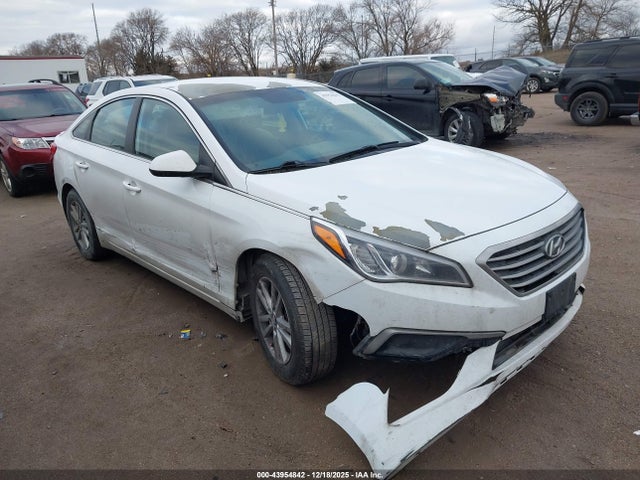 2017 HYUNDAI SONATA 5NPE24AF6HH566172