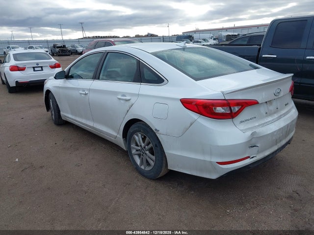 2017 HYUNDAI SONATA 5NPE24AF6HH566172 Photo 2