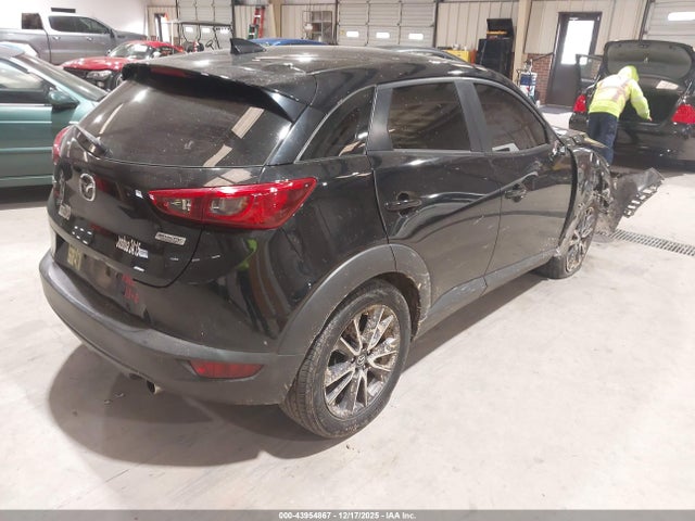 2018 MAZDA CX-3 JM1DKDC72J0300894 Photo 3