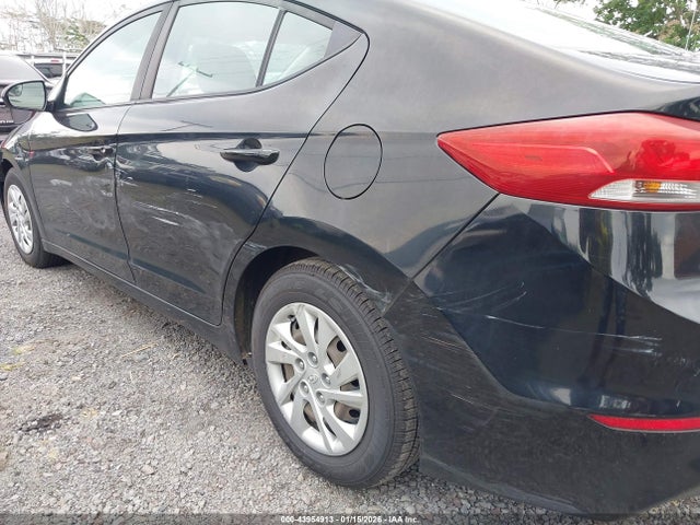 KMHD74LF5HU210811 Hyundai ELANTRA SE