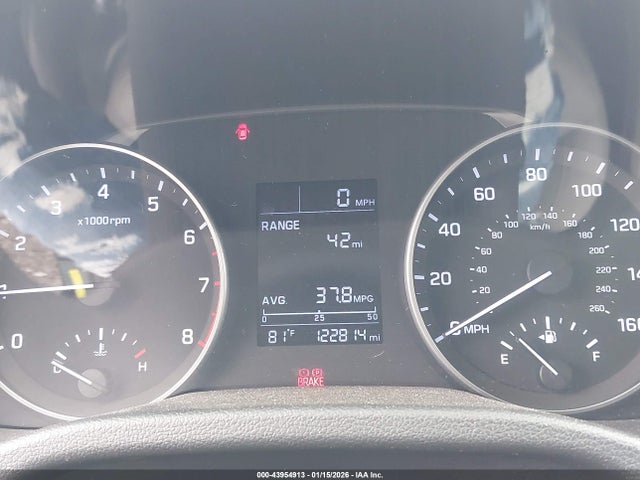 KMHD74LF5HU210811 Hyundai ELANTRA SE