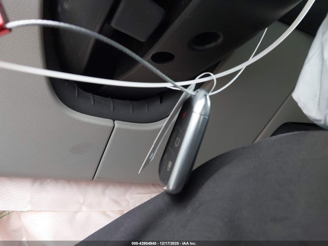 2021 CADILLAC XT4 1GYAZAR46MF063249 Photo 10