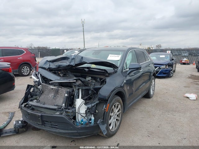 2021 CADILLAC XT4 1GYAZAR46MF063249 Photo 1
