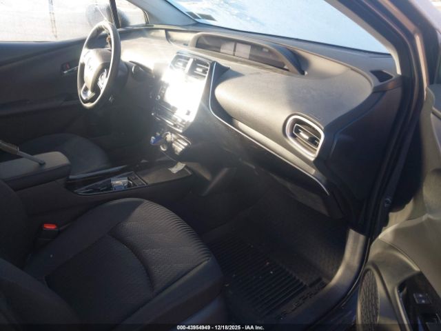 2022 TOYOTA PRIUS PRIME JTDKAMFP8N3225998 Photo 4