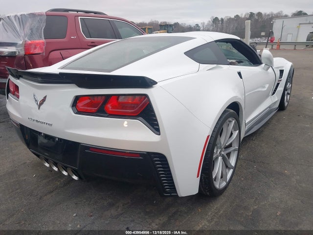 2018 CHEVROLET CORVETTE 1G1YW2D79J5100292 Photo 3