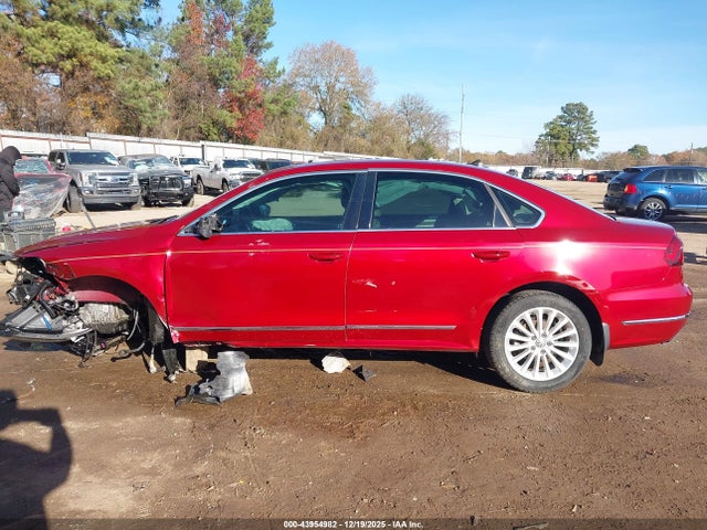 1VWBT7A36HC067534 Volkswagen Passat 1.8t Se