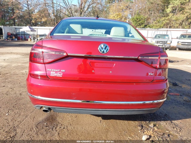 1VWBT7A36HC067534 Volkswagen Passat 1.8t Se