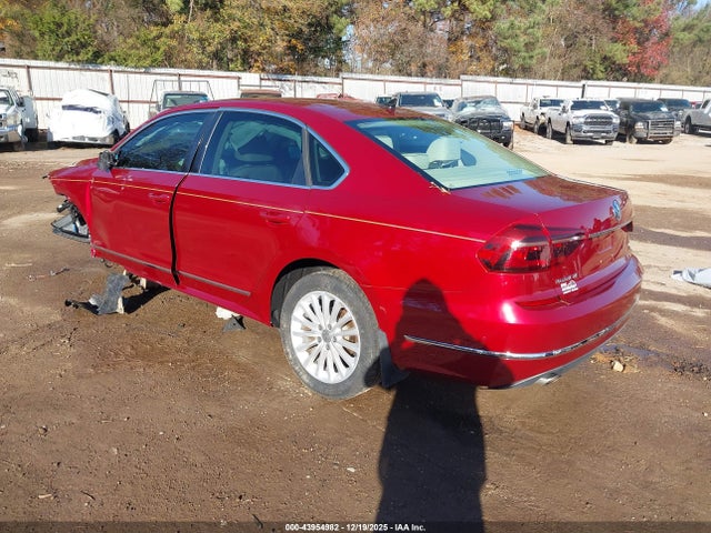 1VWBT7A36HC067534 Volkswagen Passat 1.8t Se