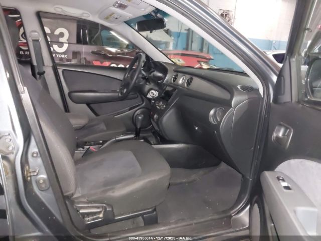 2004 MITSUBISHI OUTLANDER JA4LZ31F84U032338 Photo 4